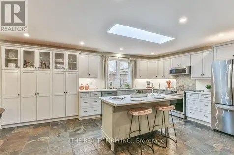 2 Oakwood Drive London South (south B) ON N6K 2V4