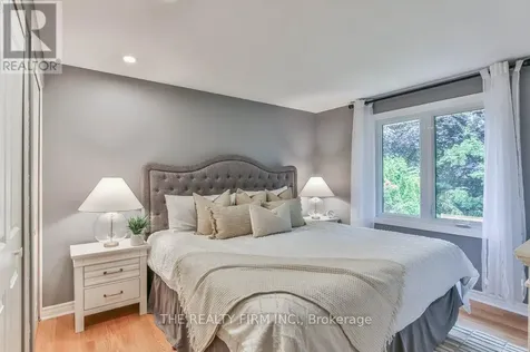 2 Oakwood Drive London South (south B) ON N6K 2V4
