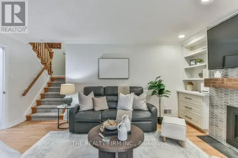 2 Oakwood Drive London South (south B) ON N6K 2V4