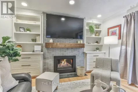 2 Oakwood Drive London South (south B) ON N6K 2V4
