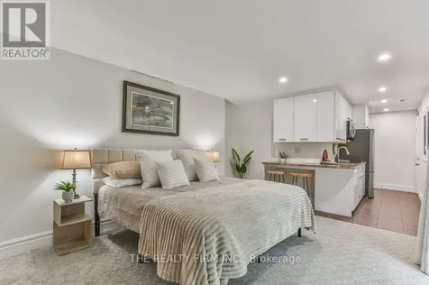 2 Oakwood Drive London South (south B) ON N6K 2V4