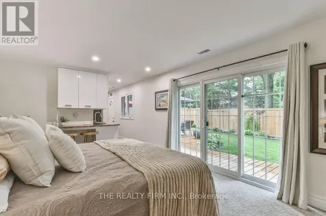 2 Oakwood Drive London South (south B) ON N6K 2V4