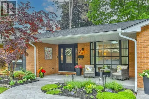 2 Oakwood Drive London South (south B) ON N6K 2V4