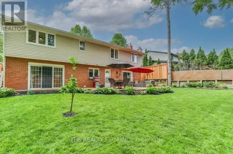 2 Oakwood Drive London South (south B) ON N6K 2V4