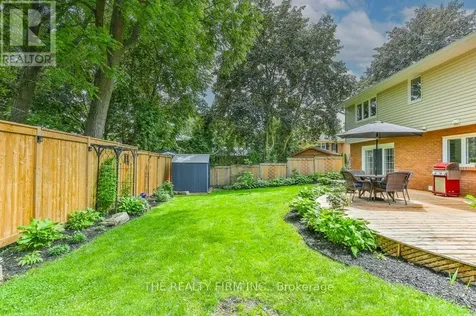 2 Oakwood Drive London South (south B) ON N6K 2V4