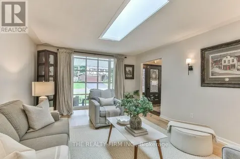 2 Oakwood Drive London South (south B) ON N6K 2V4