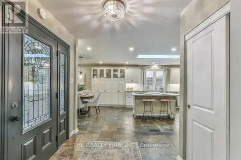 2 Oakwood Drive London South (south B) ON N6K 2V4