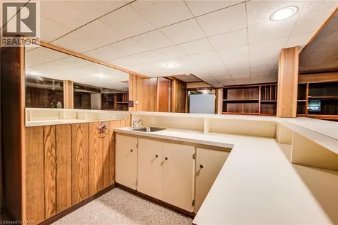 104 Elgin Crescent Waterloo ON N2J 2S2