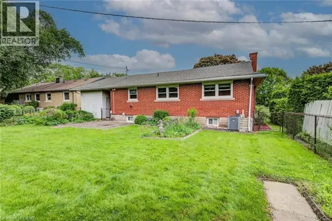 104 Elgin Crescent Waterloo ON N2J 2S2
