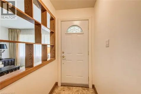 104 Elgin Crescent Waterloo ON N2J 2S2