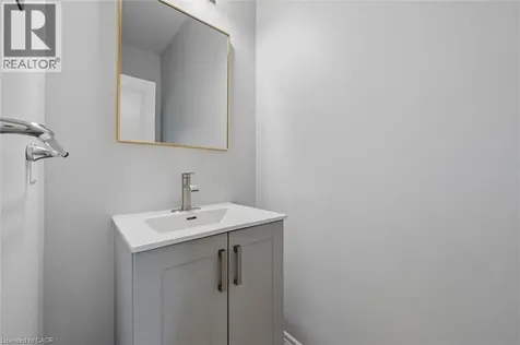 52 Condor Street Kitchener ON N2K 0B2