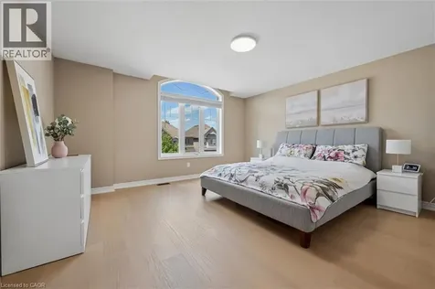 52 Condor Street Kitchener ON N2K 0B2