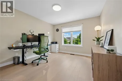 52 Condor Street Kitchener ON N2K 0B2