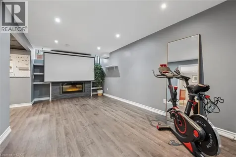 52 Condor Street Kitchener ON N2K 0B2