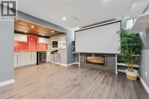 52 Condor Street Kitchener ON N2K 0B2