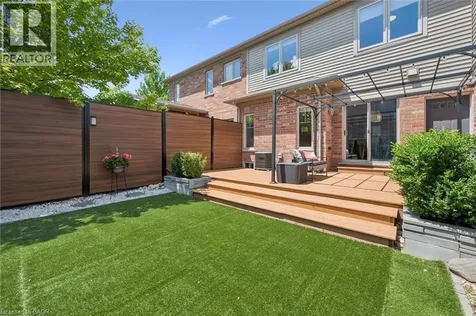 52 Condor Street Kitchener ON N2K 0B2