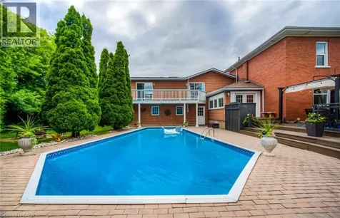 52 Rooshill Avenue Cambridge ON N3C 2A2