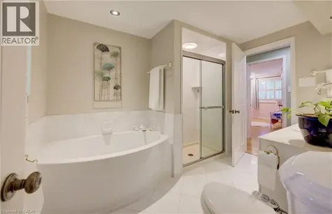 31 Blackfriars Place Cambridge ON N1S 3P1