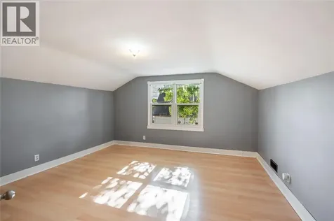 223 King Street Wallaceburg ON N8A 1H4