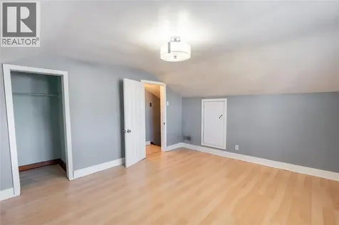 223 King Street Wallaceburg ON N8A 1H4