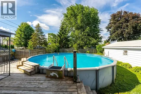 223 King Street Wallaceburg ON N8A 1H4