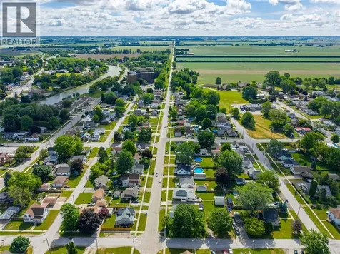 223 King Street Wallaceburg ON N8A 1H4