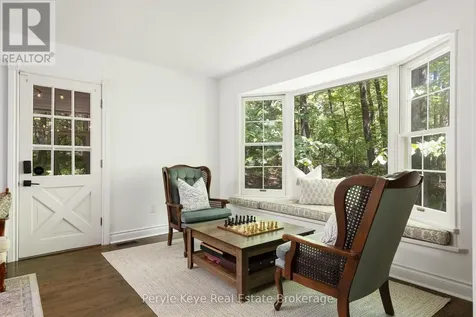74 Woodland Drive Bracebridge ON P1L 1M2