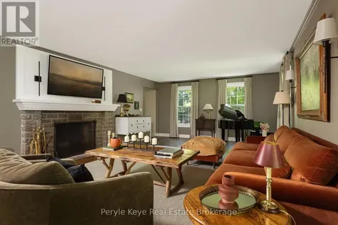 74 Woodland Drive Bracebridge ON P1L 1M2