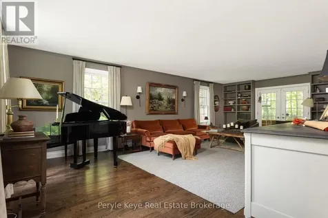 74 Woodland Drive Bracebridge ON P1L 1M2