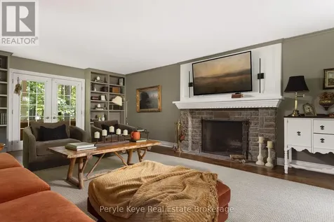 74 Woodland Drive Bracebridge ON P1L 1M2