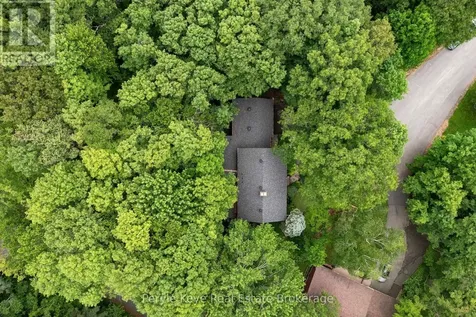 74 Woodland Drive Bracebridge ON P1L 1M2