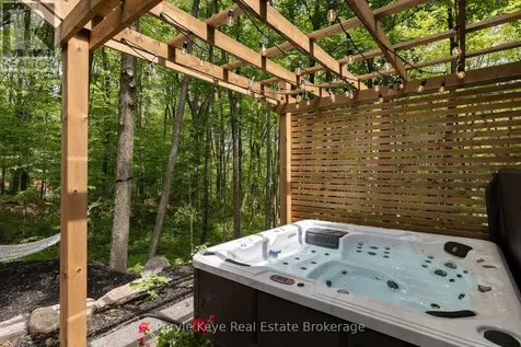 74 Woodland Drive Bracebridge ON P1L 1M2