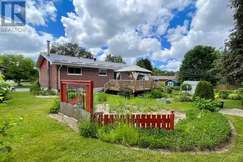 541 18th Avenue Hanover ON N4N 3B2