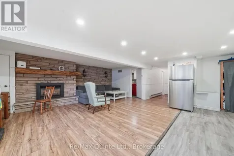 76 Gilbert Street Belleville (belleville Ward) ON K8P 3H2