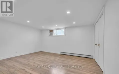 76 Gilbert Street Belleville (belleville Ward) ON K8P 3H2