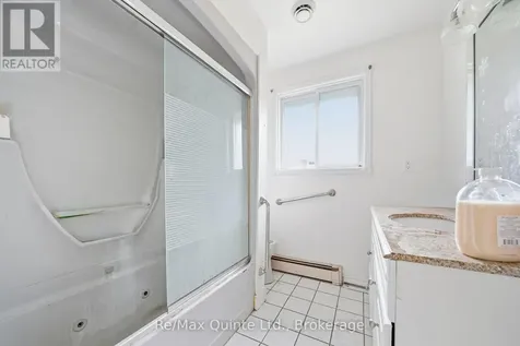 76 Gilbert Street Belleville (belleville Ward) ON K8P 3H2