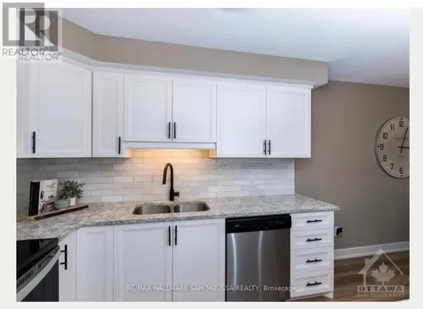 24 Staples Boulevard Smiths Falls ON K7A 0B6
