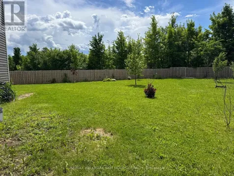 24 Staples Boulevard Smiths Falls ON K7A 0B6