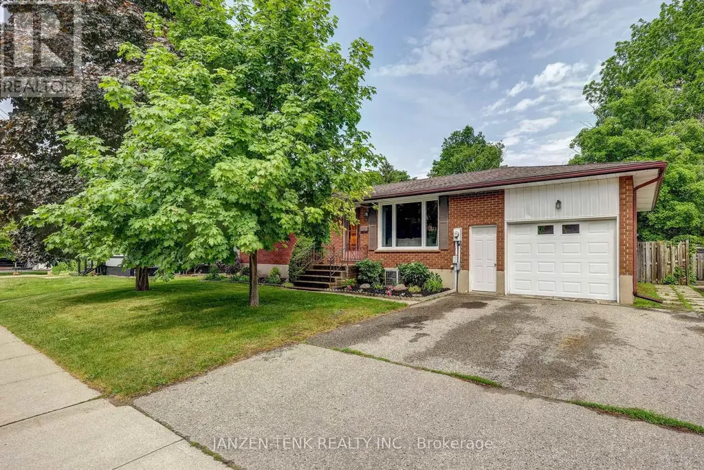17 St Andrew Street Aylmer ON N5H 2M9