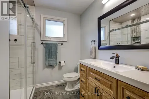 17 St Andrew Street Aylmer ON N5H 2M9