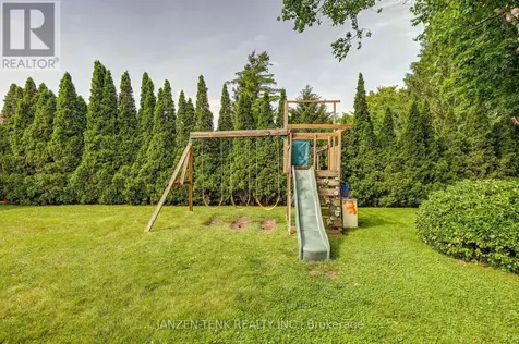 17 St Andrew Street Aylmer ON N5H 2M9
