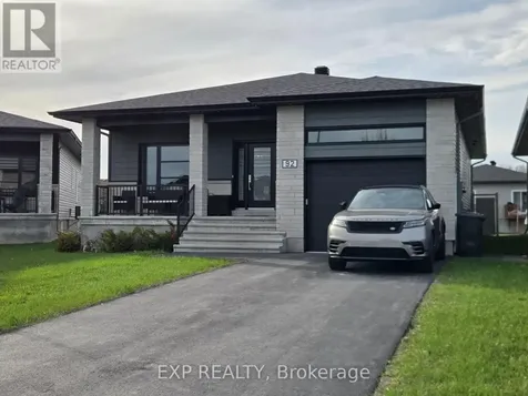 92 Chateauguay Street Russell ON K0A 1W0