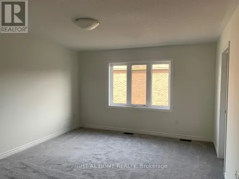 17 Lockyer Drive Whitby ON L1P 0M1