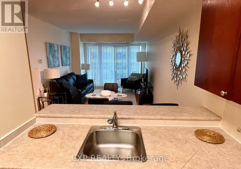 200 Rideau Street Ottawa ON K1N 5Y1