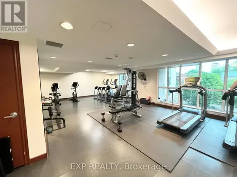 200 Rideau Street Ottawa ON K1N 5Y1