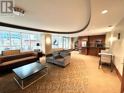 200 Rideau Street Ottawa ON K1N 5Y1