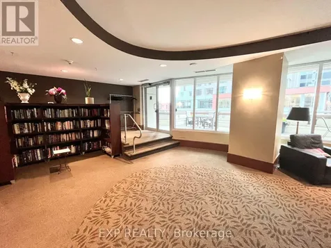 200 Rideau Street Ottawa ON K1N 5Y1