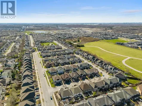 179 Flat Sedge Crescent Ottawa ON K1T 0G9