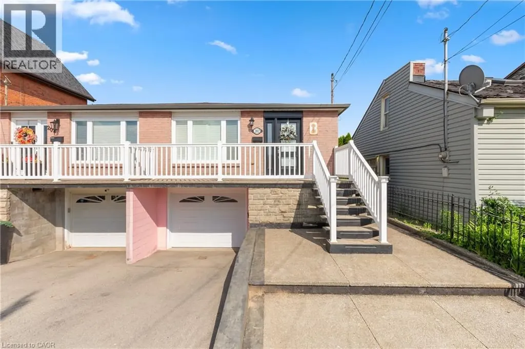 202 Ray Street North Hamilton ON L8R 2Y2