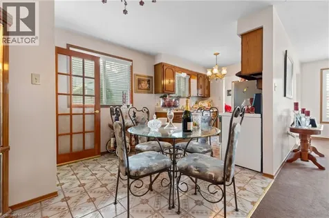 202 Ray Street North Hamilton ON L8R 2Y2